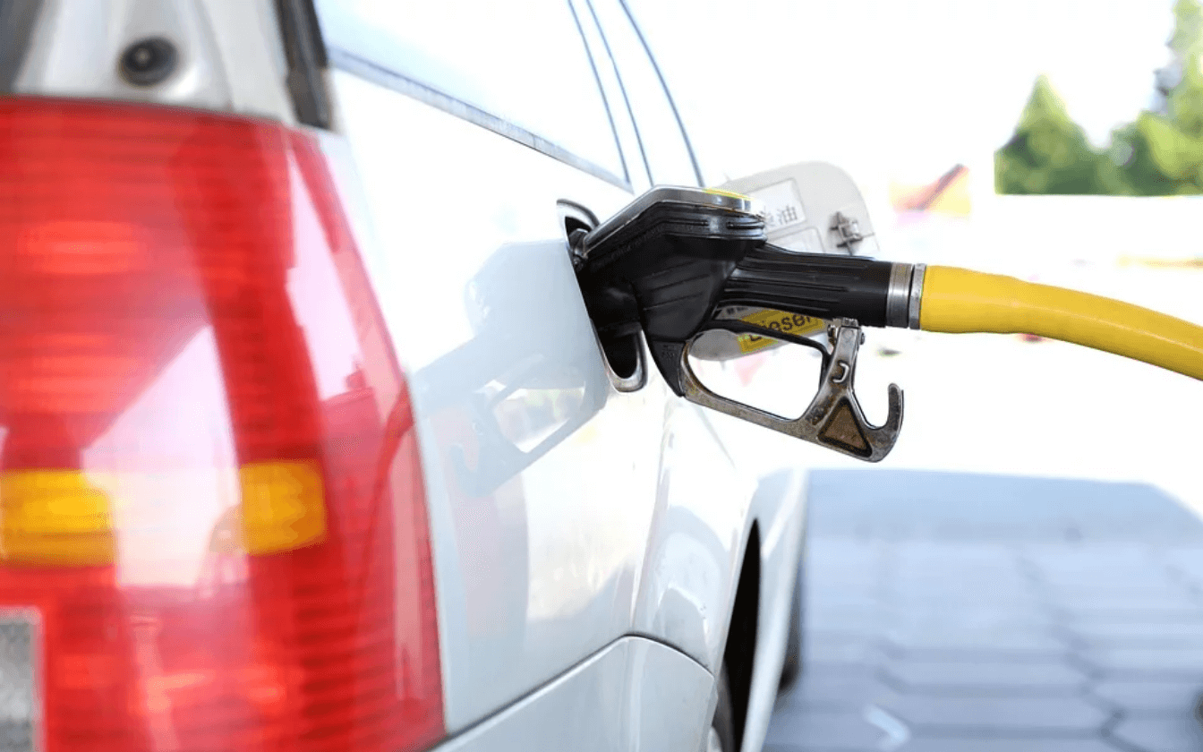 Fuel Up! Supermarkets Slash Petrol Prices in Price War