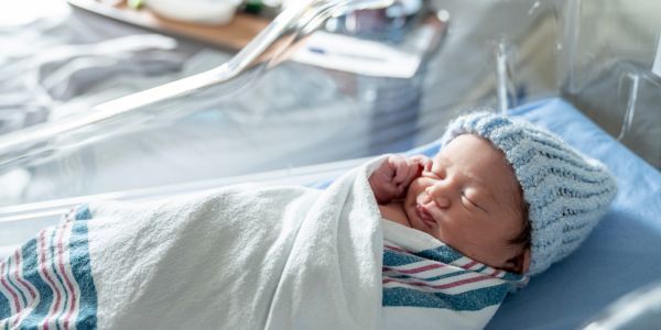 AITA: Upset My Sister Won't Allow Family To See Her New Baby Straight Away
