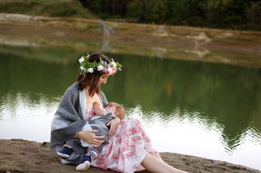 breastfeeding-2435896_960_720-e1515100255197.jpg