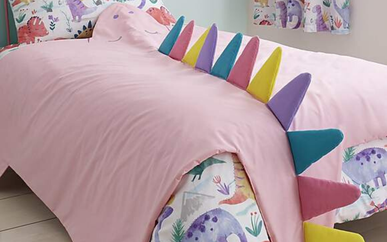 Check Out This 3D Dino Bedspread - It's Amazing!