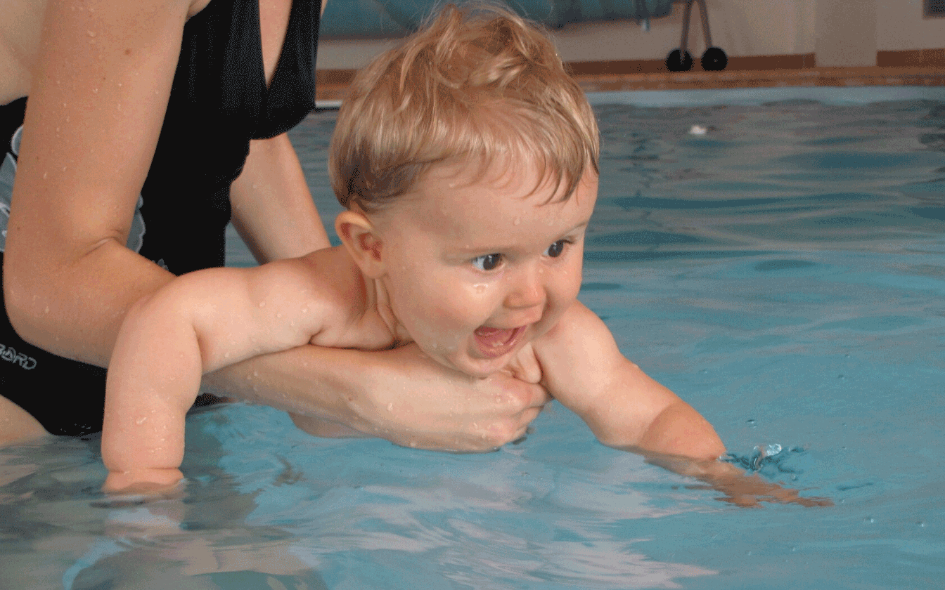 Tips for Stress-Free Swimming With Your Baby!